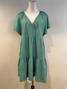 Universal Thread V-Neck Tiered Tunic Dress in Seafoam Green size extra large